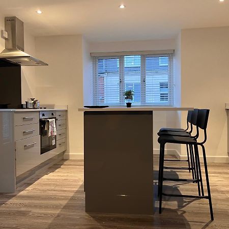 شقة Superb Modern Flat In Northampton, Parking &Ev المظهر الخارجي الصورة