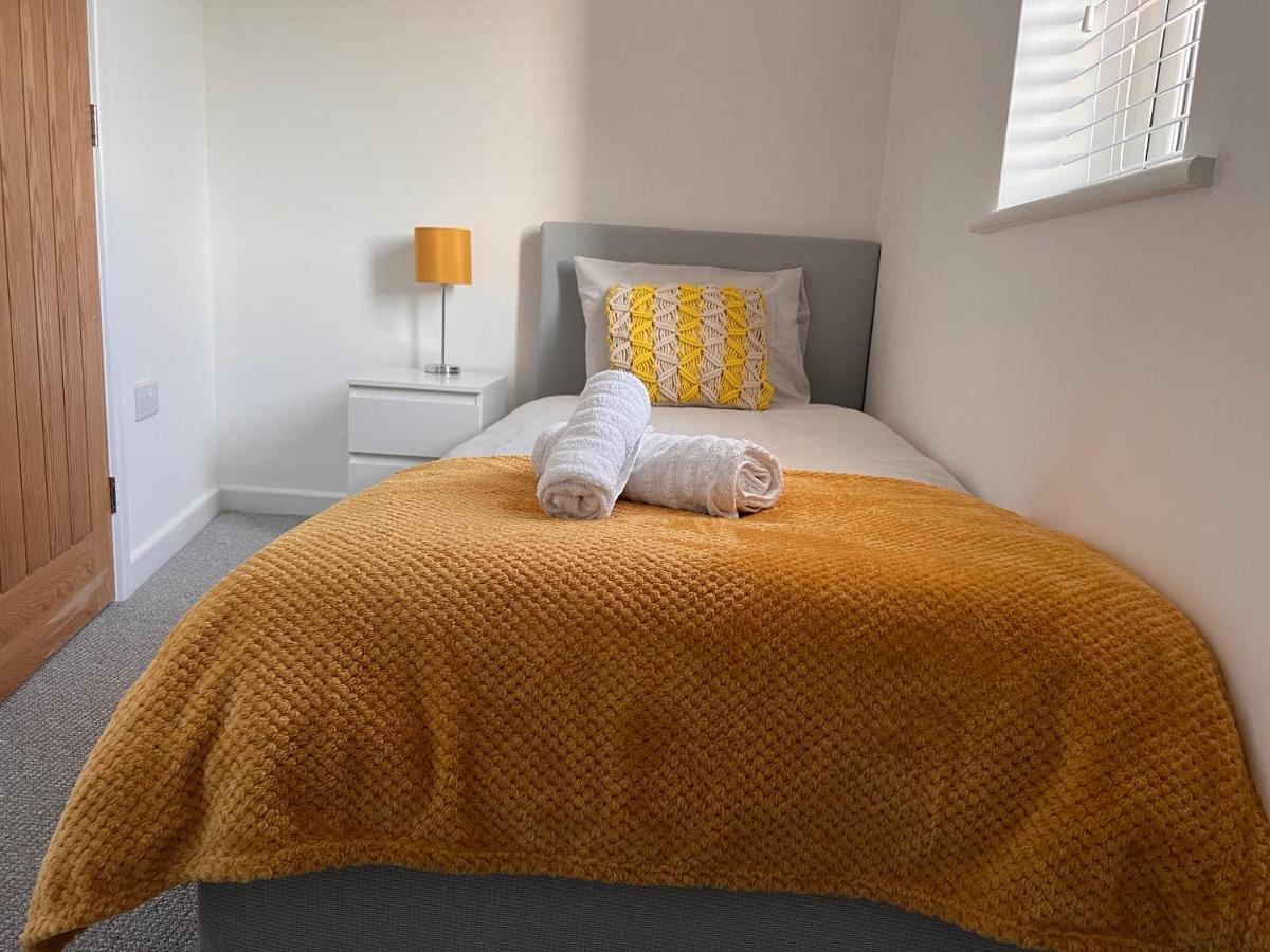 شقة Superb Modern Flat In Northampton, Parking &Ev المظهر الخارجي الصورة