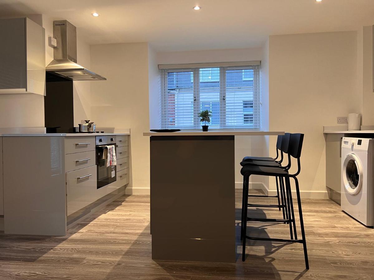 شقة Superb Modern Flat In Northampton, Parking &Ev المظهر الخارجي الصورة