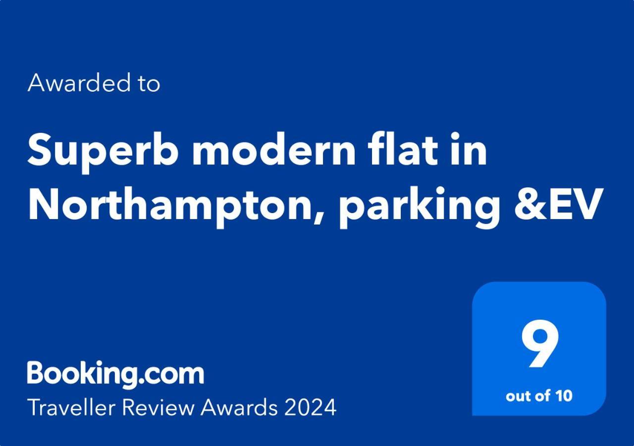 شقة Superb Modern Flat In Northampton, Parking &Ev الغرفة الصورة